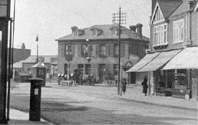 Black Horse, 335 Lower Addiscombe Road, Croydon, Surrey - in 1920 at the corner of Blackhorse lane. The pub closed in Jan 2005 and was demolished later that year.
