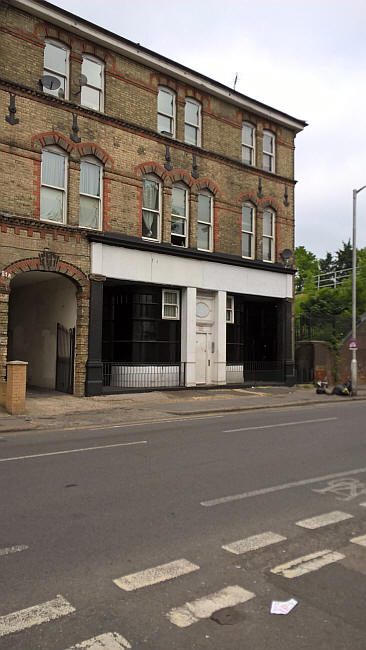 Freemasons Tavern, 81 Penge Road, South Norwood SE25 - in May 2016